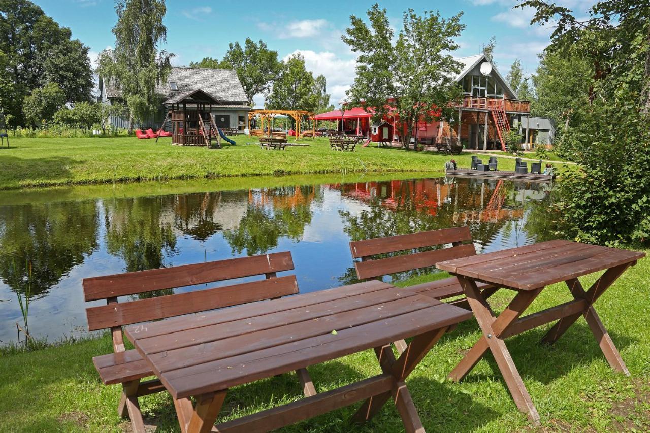 Pensjonat Poilsio Gyvenviete "Obuoliu Sala" Molėtai Zewnętrze zdjęcie